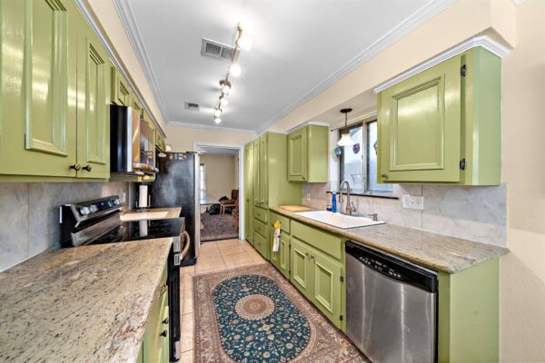 6 Back Bay Cir Galveston, TX 77551 - Image 11