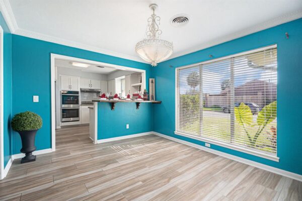 7730 Chantilly Circle Galveston, TX 77551 - Image 12