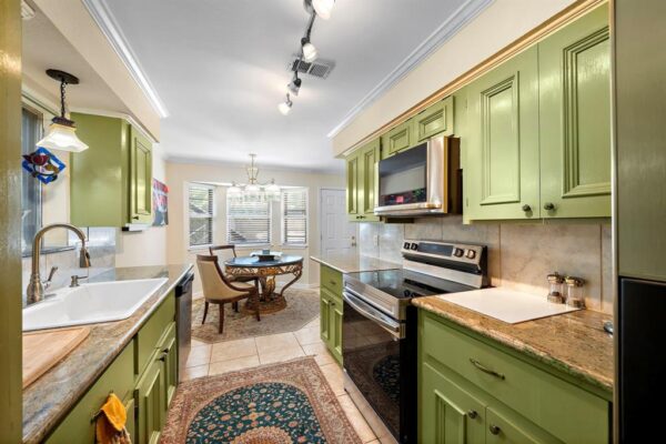 6 Back Bay Cir Galveston, TX 77551 - Image 13