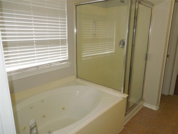 20418 Hidden Point Ln 20418 Hidden Point Ln - Image 16