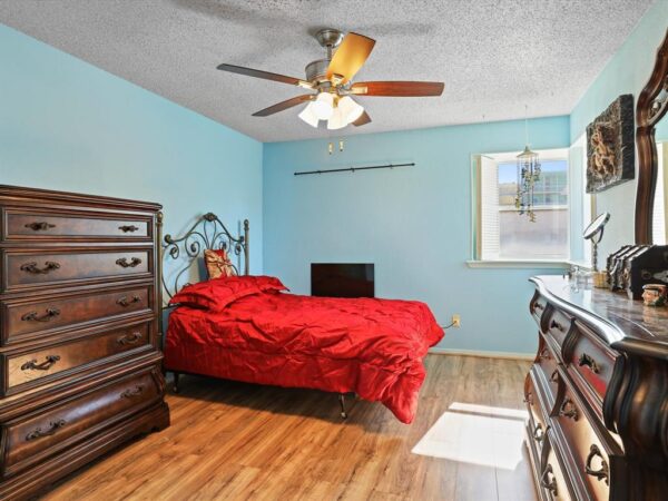 7741 Chantilly Cir Galveston, TX 77551 - Image 17