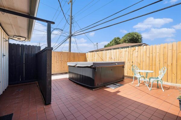 7730 Chantilly Circle Galveston, TX 77551 - Image 24