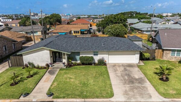 7730 Chantilly Circle Galveston, TX 77551 - Image 28