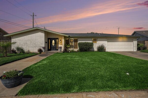 7730 Chantilly Circle Galveston, TX 77551 - Image 33