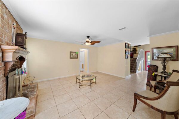 6 Back Bay Cir Galveston, TX 77551 - Image 8