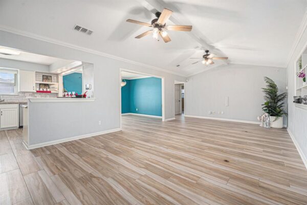 7730 Chantilly Circle Galveston, TX 77551 - Image 9