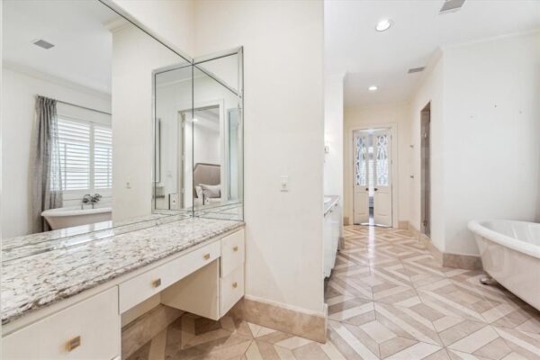 1 Exbury Way  Houston 77056 Harris - Image 18