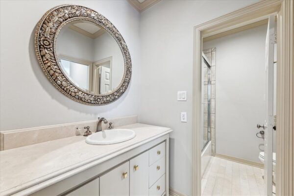 1 Exbury Way  Houston 77056 Harris - Image 28