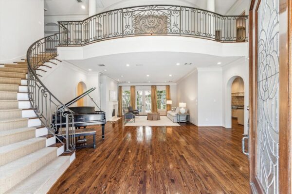 1 Exbury Way  Houston 77056 Harris - Image 4