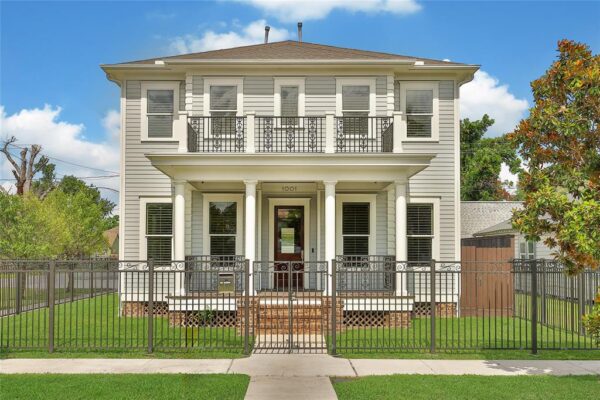 1001-Lawrence-Street--Houston-77008-Harris_img-1
