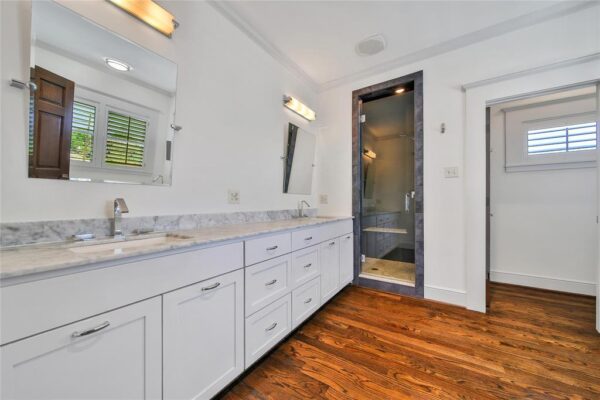 1001 Lawrence Street  Houston 77008 Harris - Image 15