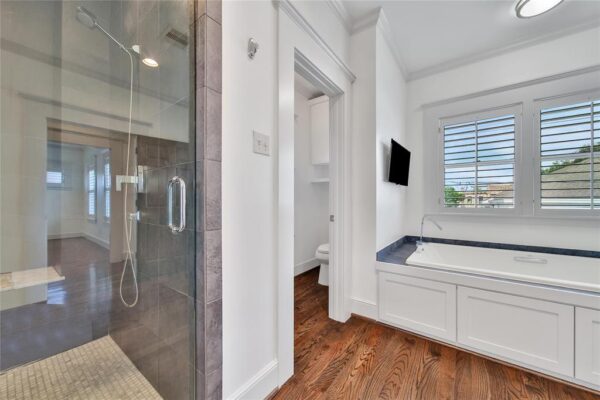 1001 Lawrence Street  Houston 77008 Harris - Image 16