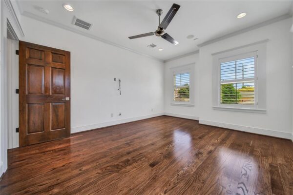 1001 Lawrence Street  Houston 77008 Harris - Image 19