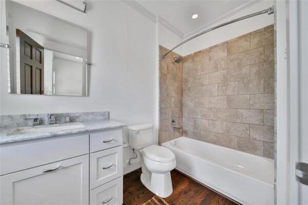 1001 Lawrence Street  Houston 77008 Harris - Image 20