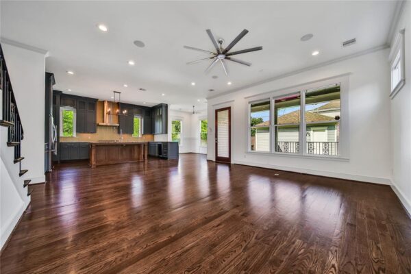 1001 Lawrence Street  Houston 77008 Harris - Image 9