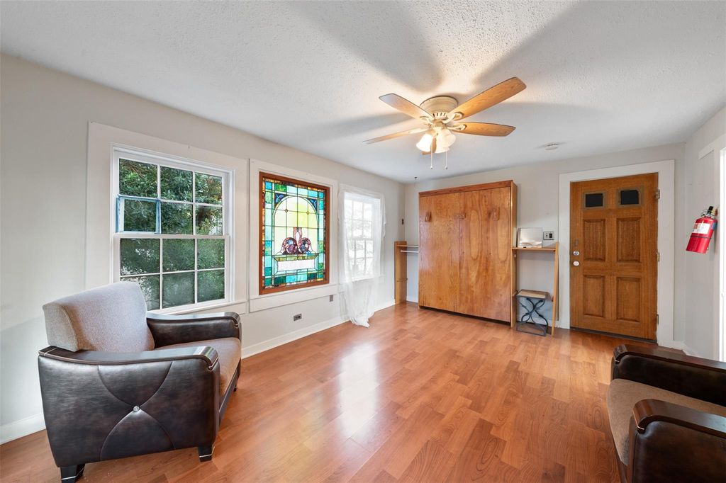 1007 Heights Boulevard  Houston 77008 Harris - Image 11