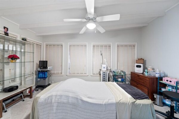 1007 Heights Boulevard  Houston 77008 Harris - Image 24