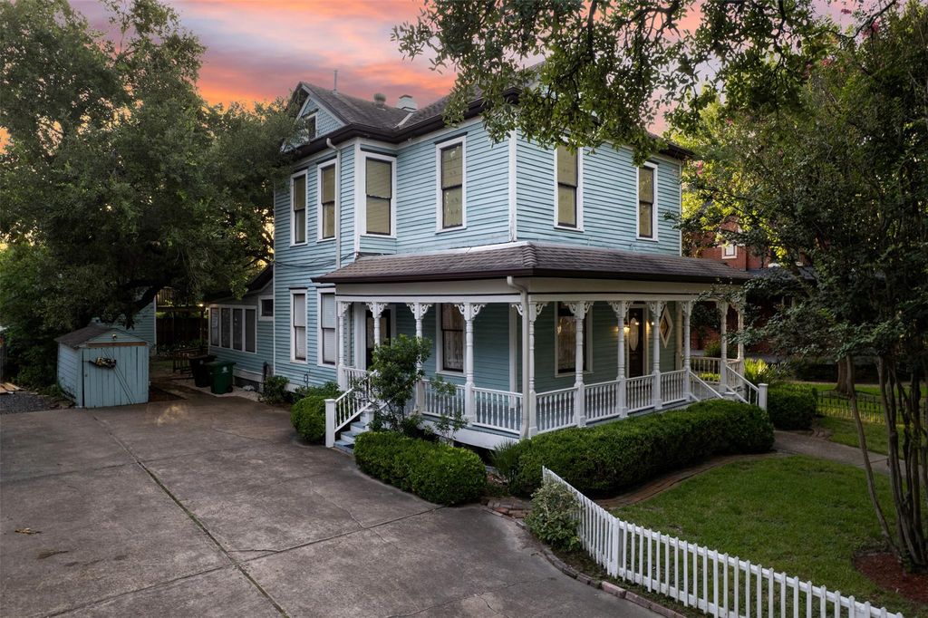 1007 Heights Boulevard  Houston 77008 Harris - Image 3