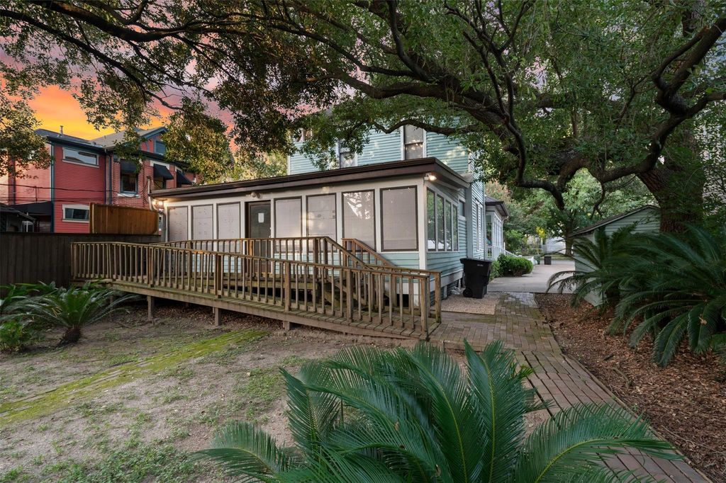 1007 Heights Boulevard  Houston 77008 Harris - Image 34