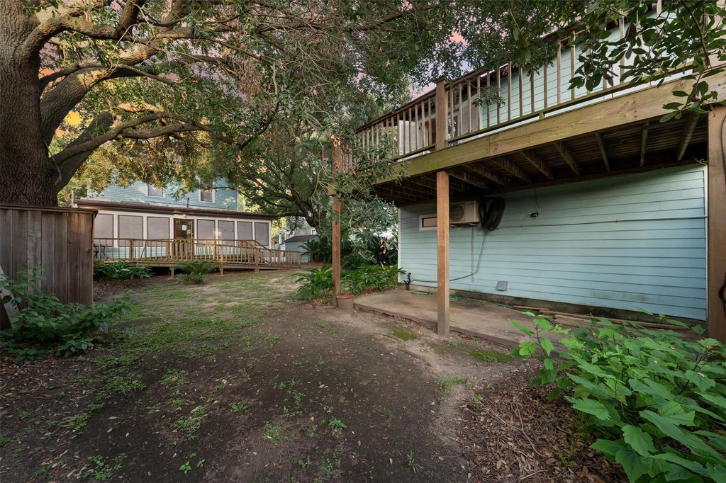 1007 Heights Boulevard  Houston 77008 Harris - Image 35