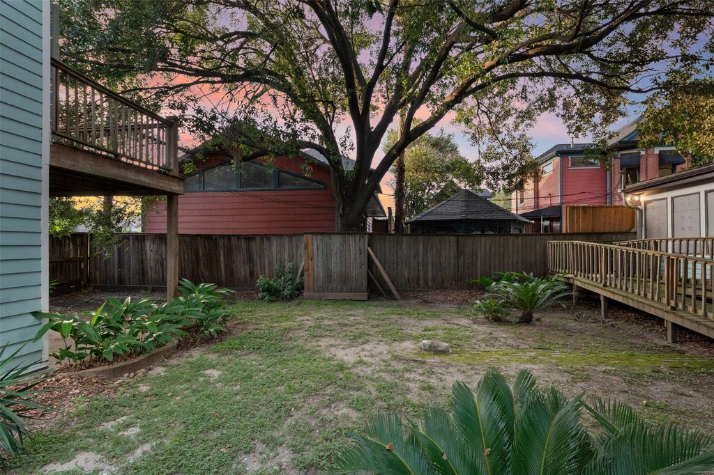 1007 Heights Boulevard  Houston 77008 Harris - Image 36