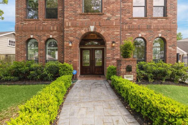 1015 W 41st Street  Houston 77018 Harris - Image 2