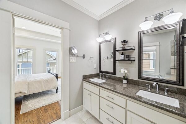 1017 Waverly Street B Houston 77008 Harris - Image 18