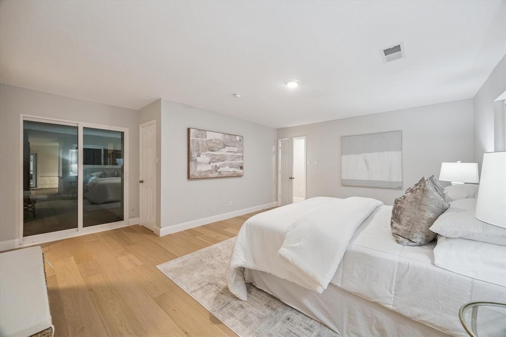 102 Stoney Creek Drive  Houston 77024 Harris - Image 17