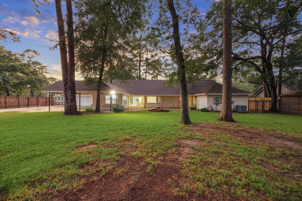 102 Stoney Creek Drive  Houston 77024 Harris - Image 33