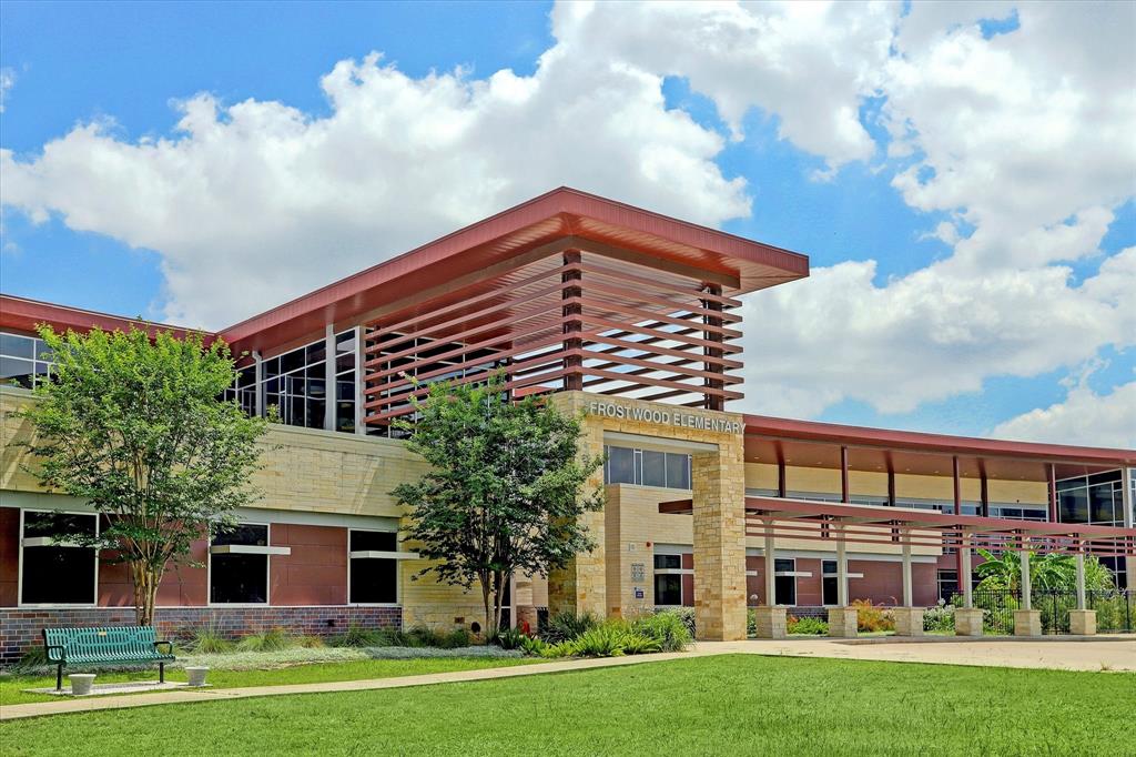 102 Stoney Creek Drive  Houston 77024 Harris - Image 38