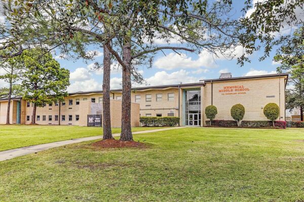102 Stoney Creek Drive  Houston 77024 Harris - Image 39