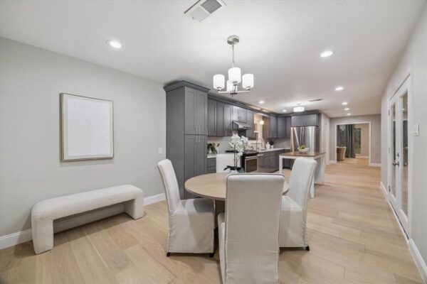 102 Stoney Creek Drive  Houston 77024 Harris - Image 5