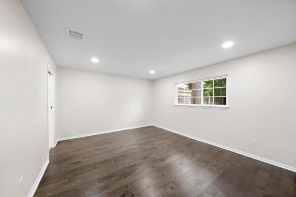 1029 Martin Street  Houston 77018 Harris - Image 19