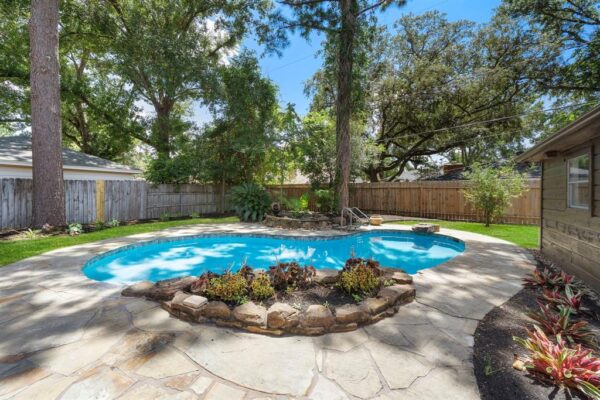 1029 Martin Street  Houston 77018 Harris - Image 32