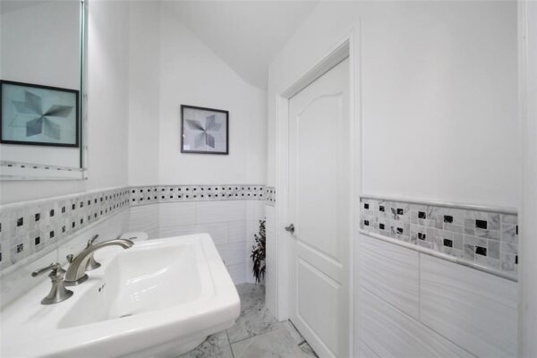 1035 Herkimer Street  Houston 77008 Harris - Image 12