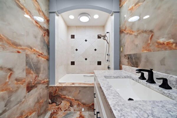 1068 Chimney Rock Road  Houston 77056 Harris - Image 11