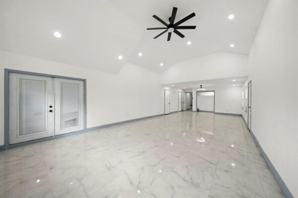 1068 Chimney Rock Road  Houston 77056 Harris - Image 14