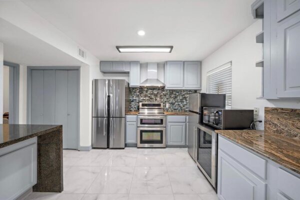1068 Chimney Rock Road  Houston 77056 Harris - Image 20