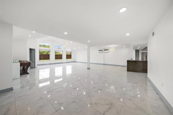 1068 Chimney Rock Road  Houston 77056 Harris - Image 29