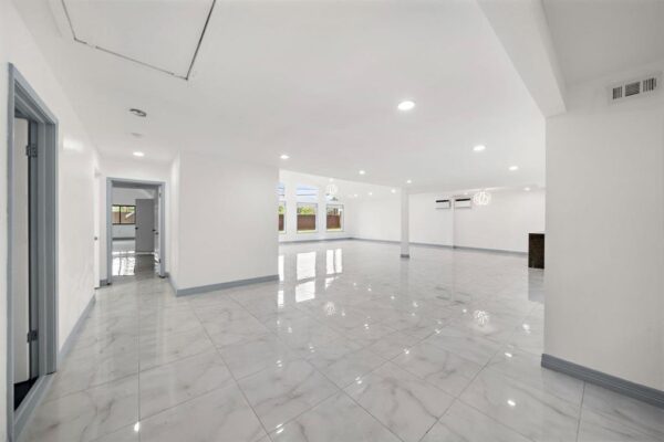 1068 Chimney Rock Road  Houston 77056 Harris - Image 31