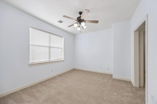 11 Pecan Trail Lane  Houston 77055 Harris - Image 20
