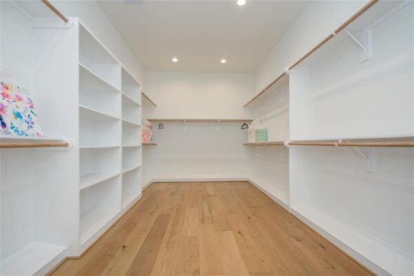 110 E 28th Street  Houston 77008 Harris - Image 16