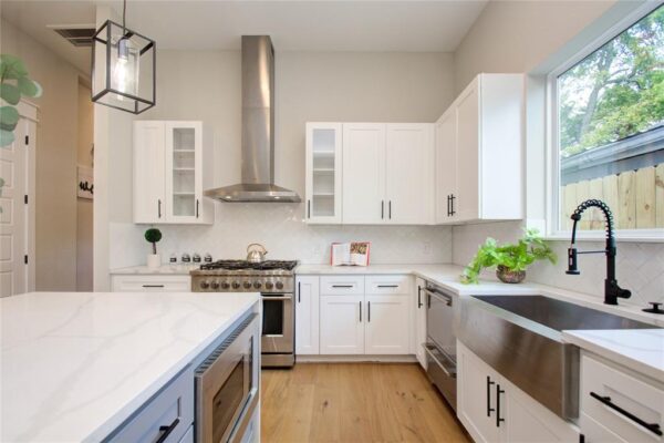 110 E 28th Street  Houston 77008 Harris - Image 20