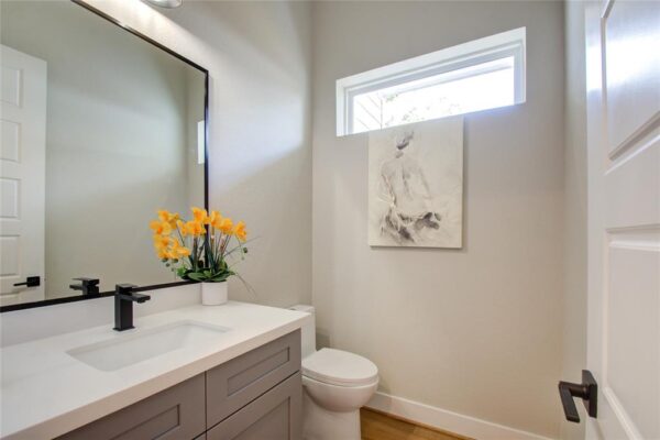110 E 28th Street  Houston 77008 Harris - Image 28