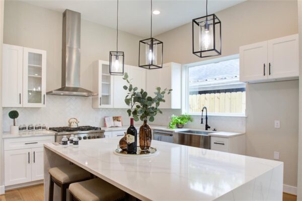 110 E 28th Street  Houston 77008 Harris - Image 31