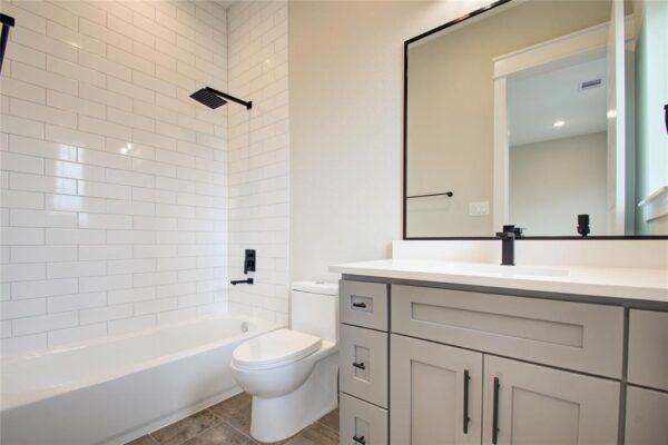 110 E 28th Street  Houston 77008 Harris - Image 35