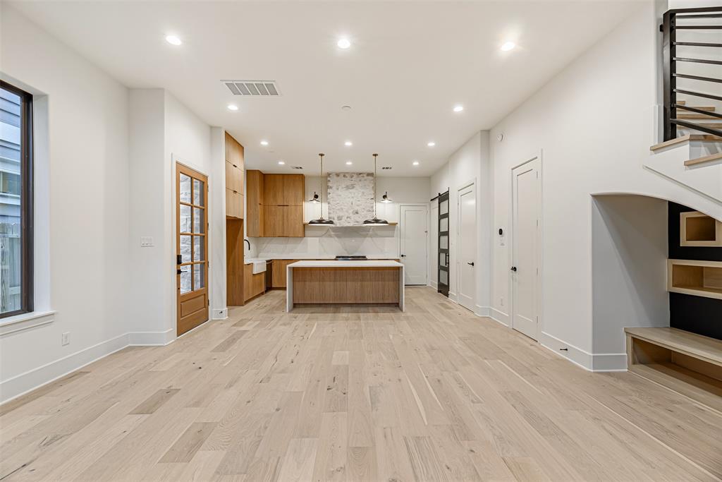 1104 W 9th Street  Houston 77007 Harris - Image 15