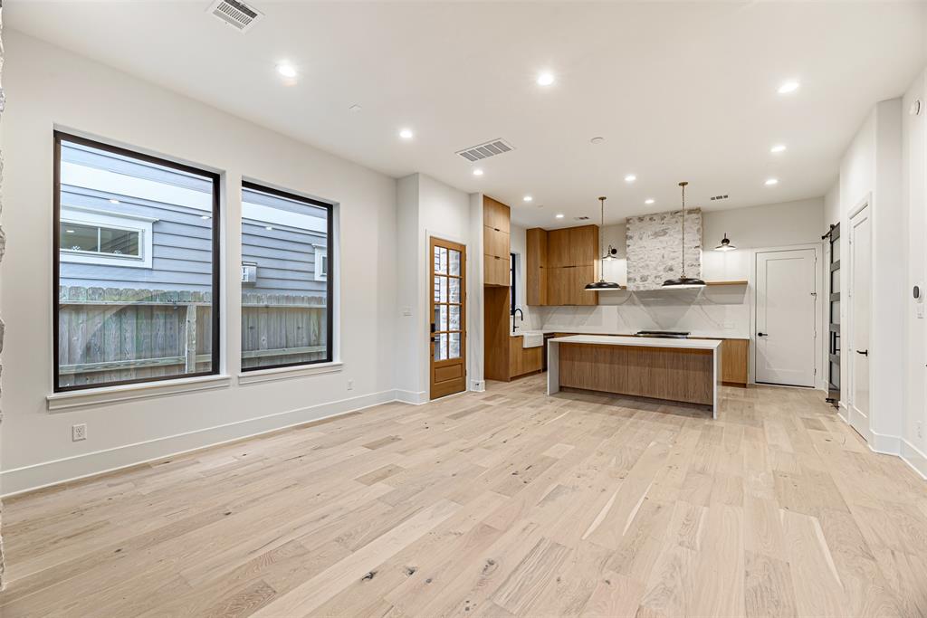 1104 W 9th Street  Houston 77007 Harris - Image 16