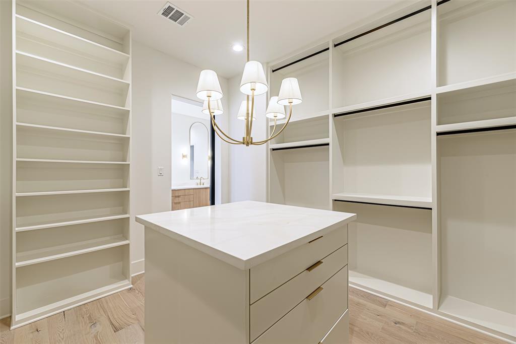 1104 W 9th Street  Houston 77007 Harris - Image 33