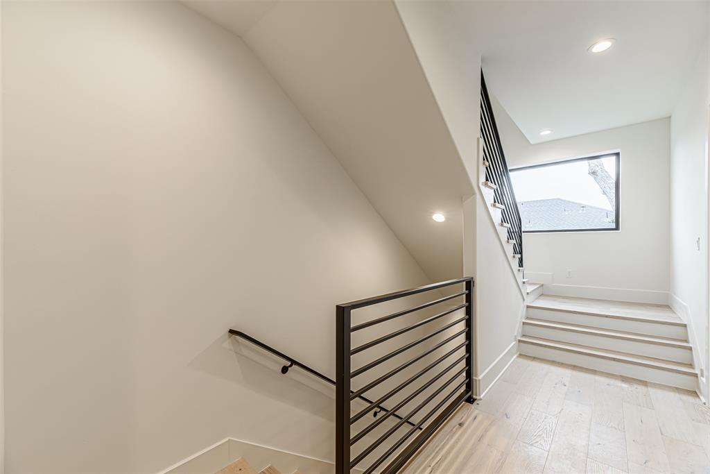 1104 W 9th Street  Houston 77007 Harris - Image 36